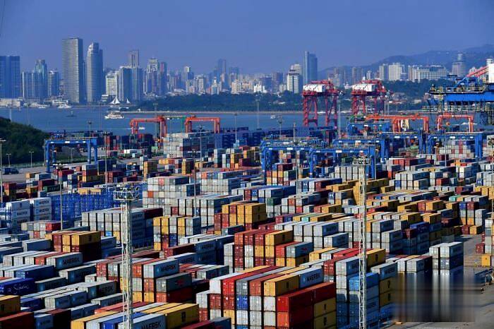 资料图为厦门港海沧集装箱码头。 中新社记者 王东明 摄