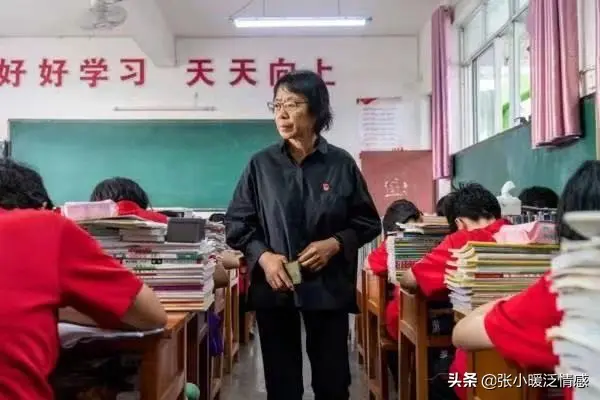 感动中国张桂梅：送1800名女孩进大学，捐40万，每天却只花3块钱